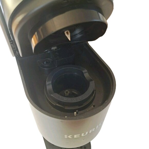 KEURIG K-MINI COFFEE MAKER SINGLE SERVE K-CUP POD BREWER BLACK - Picture 4 of 4